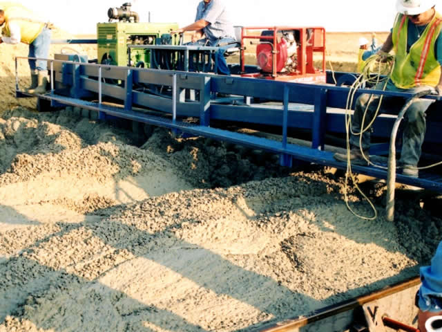 Auger Screeds